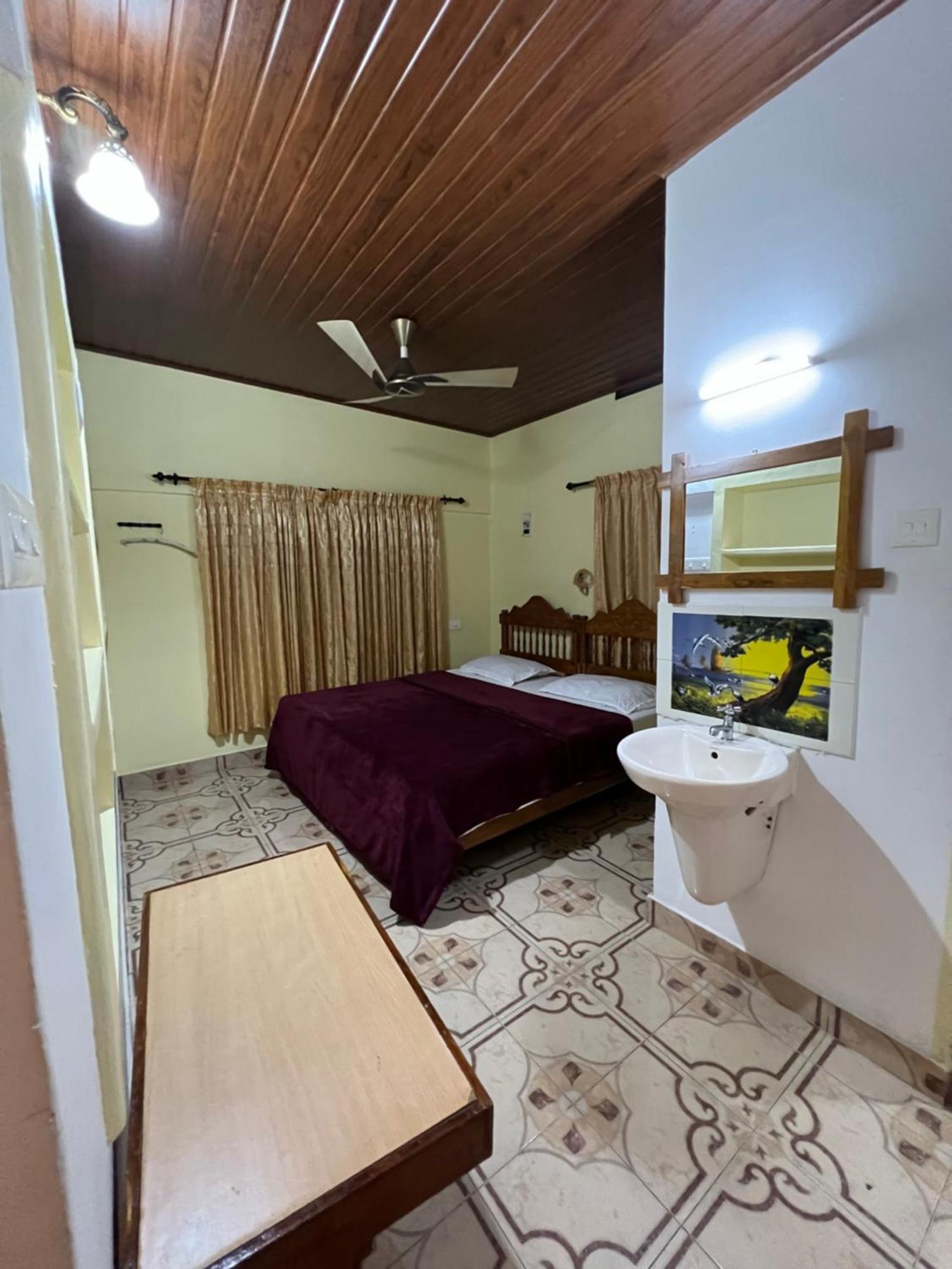 Tranquilou Homestay Thekkady Exterior photo