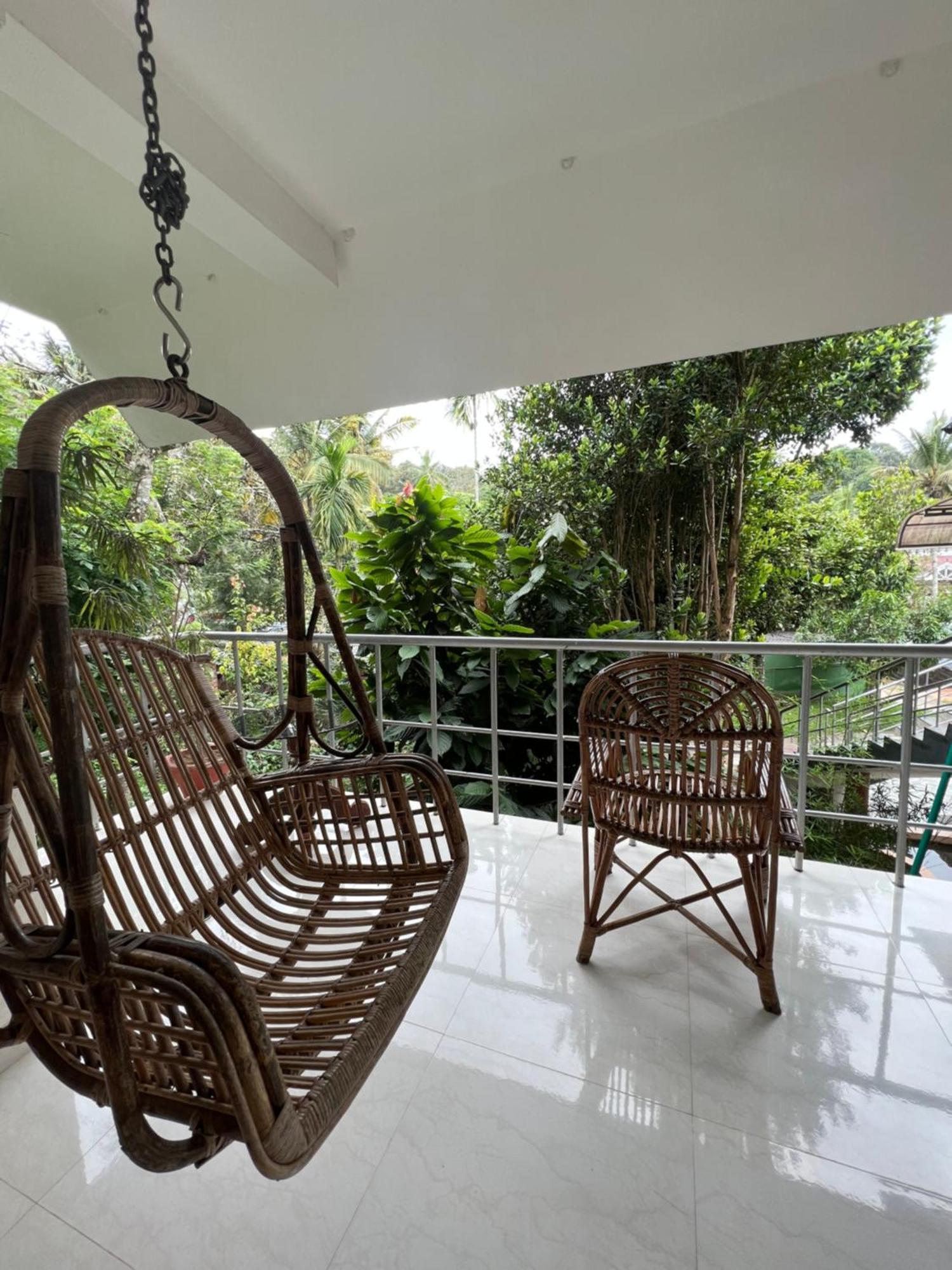 Tranquilou Homestay Thekkady Exterior photo