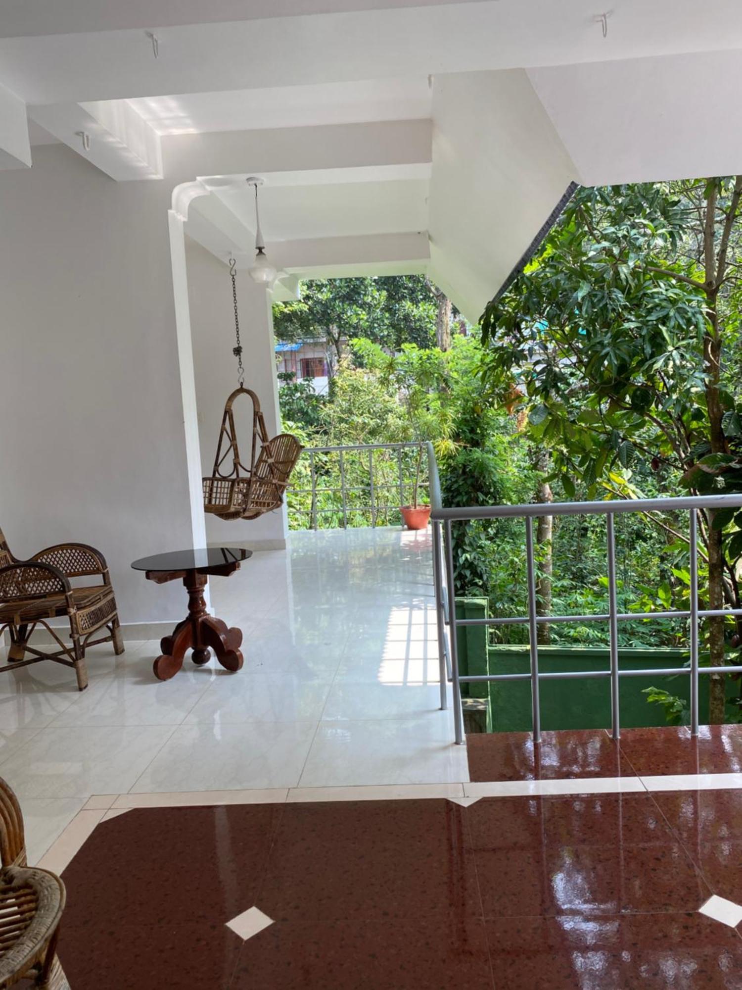Tranquilou Homestay Thekkady Exterior photo